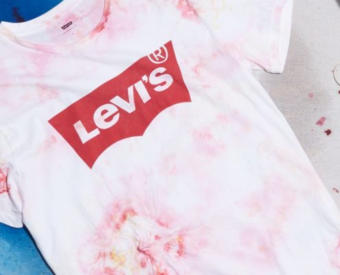 camiseta Levi's tinte